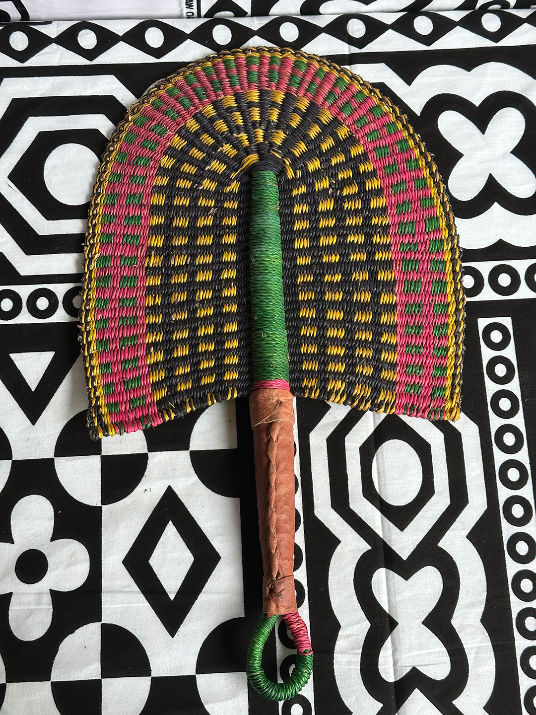 Straw Fan - Red, Yellow, Green
